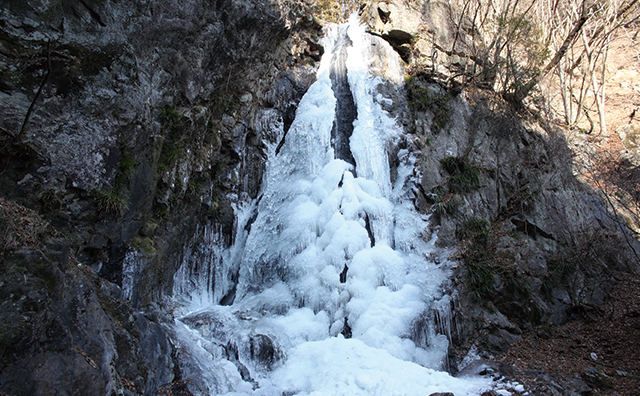 上久我寄栗の大滝（氷瀑）