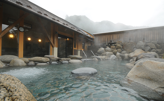 前日光つつじの湯交流館