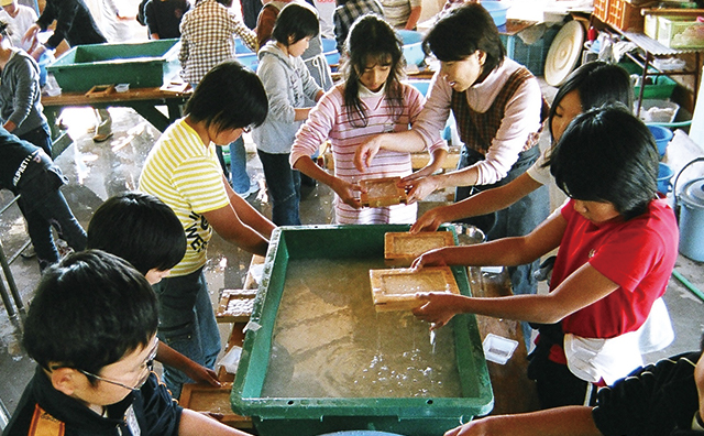 烏山和紙　手漉き教室